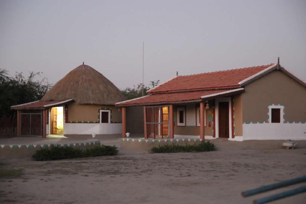 Rann Visamo Resort Bherandiāla Exteriör bild